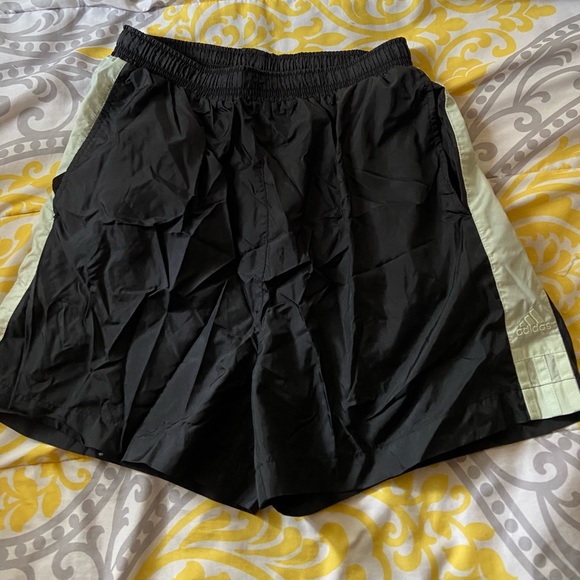Womens shorts - Picture 1 of 1